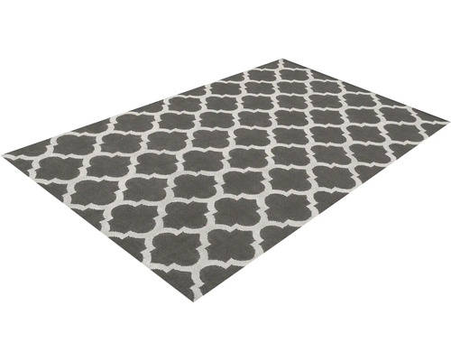 Covor gri cu model geometric