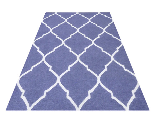 Covor cu model geometric pentru interior