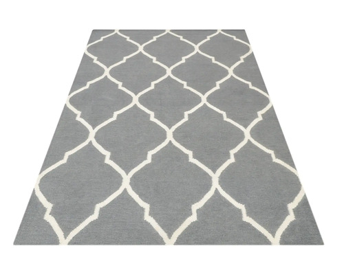 Covor gri cu model marocan pentru interior