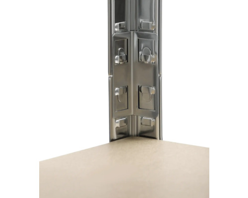 Vizualizare detaliată a unui raft modular cu elemente metalice și raft de introducere