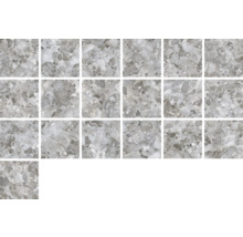 Mai multe plăci de podea gri cu design de marmură.