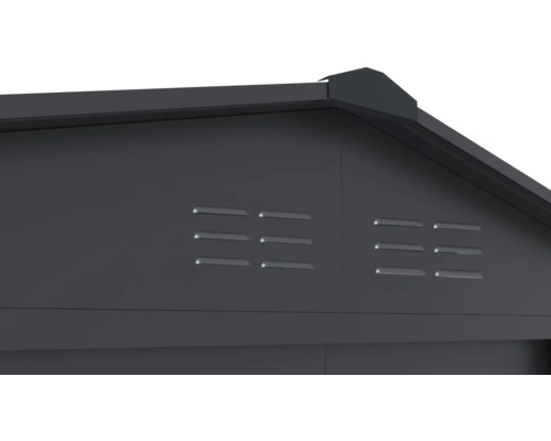 Imagine detaliată a unei case de grădină cu fante de aerisire în zona frontonului