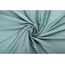 Prim-plan cu o bucată de material textil răsucită