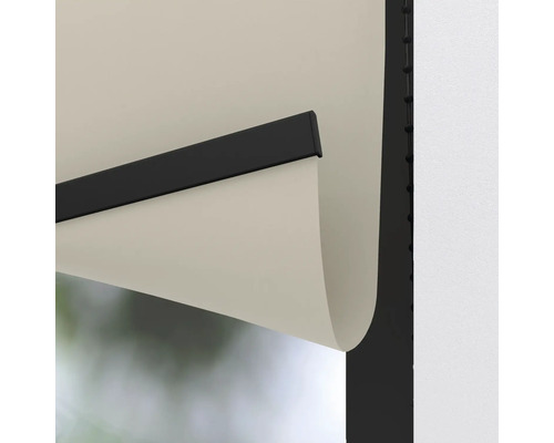 Prim-plan cu fixarea unei role