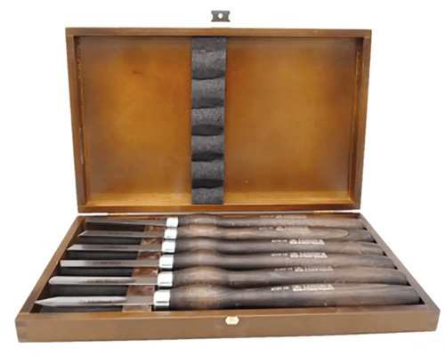 Set de dălți în casetă de lemn