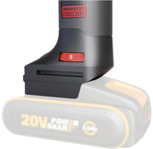 Prim-plan al unei scule cu un comutator roșu și cifra 5.