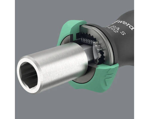 Prim-plan cu o șurubelniță Wera cu suport pentru biți