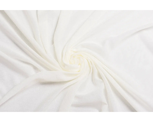 Țesătură albă cu pliuri