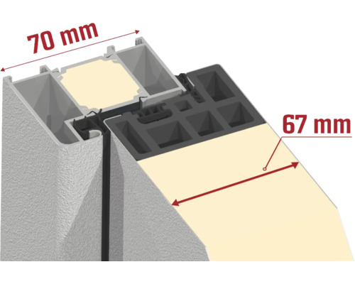 Imagine detaliată a unui profil de fereastră cu dimensiunile de 70 mm și 67 mm.
