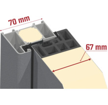 Secțiune transversală a unui toc de fereastră cu dimensiunile de 70 mm și 67 mm