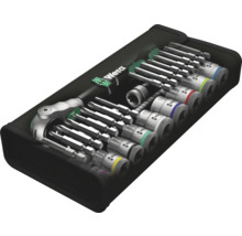 Set de scule cu șurubelniță, biți și piulițe într-o geantă de scule neagră.