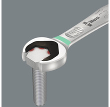 O cheie fixă Wera apucă un șurub