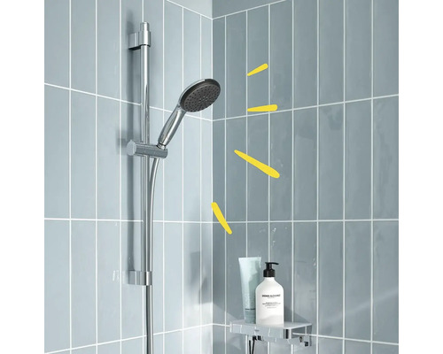 Set de duș cu duș de mână și raft de depozitare în baie