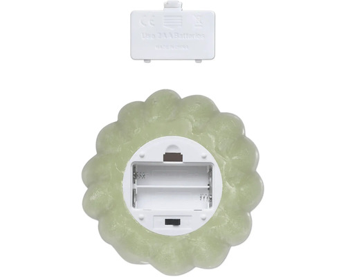 Partea din spate a unei lămpi decorative cu LED cu compartiment pentru baterii pentru două baterii AA