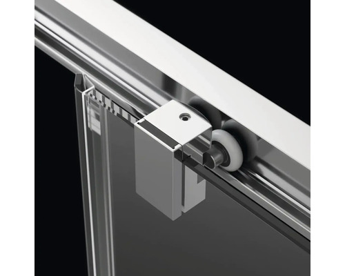 Imagine detaliată a unei cabine de duș cu mecanism cu role