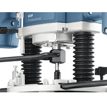 Imagine detaliată a unei freze superioare cu freză și cheie de reglare
