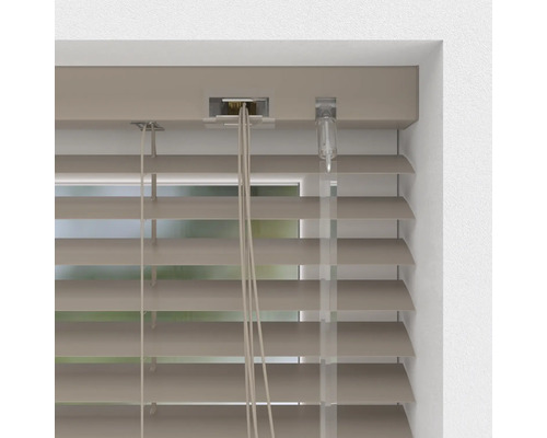 Jaluzea de fereastră cu mecanism de operare