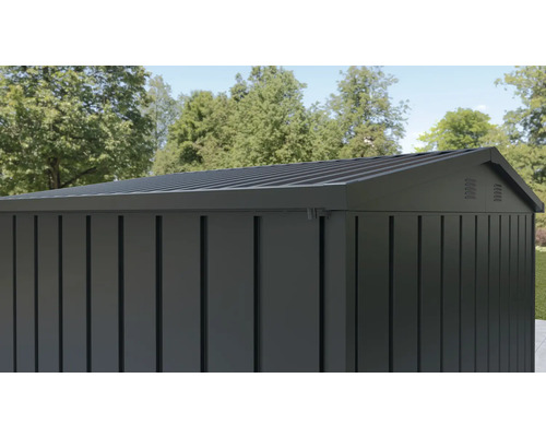 Magazie de grădină cu structură lamelară și acoperiș metalic