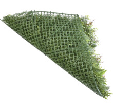 Perete vegetal verde cu grilaj din plastic
