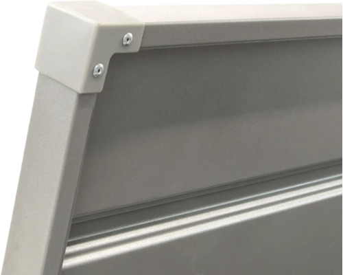 Imagine detaliată a unui stâlp de blocare cu conexiune de colț și șuruburi