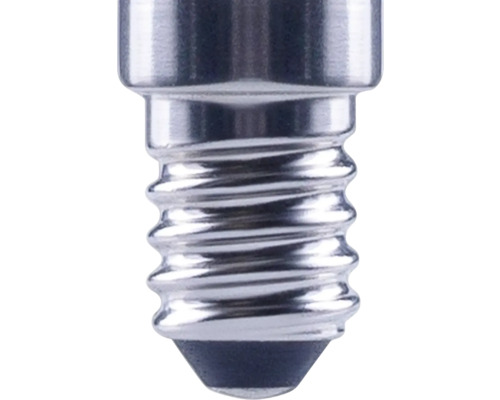 Prim-plan cu soclu de lampă E14