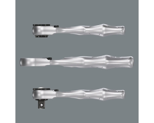 Trei chei cu clichet din metal