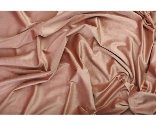 Prim-plan cu țesătură de catifea drapată