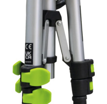 Imagine detaliată a piciorului unui trepied cu blocare a piciorului