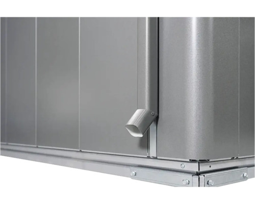 Imagine detaliată a unei magazii de grădină cu jgheab