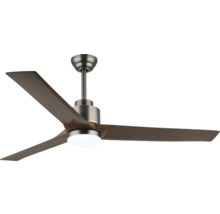 Ventilator de tavan cu trei pale și iluminare integrată