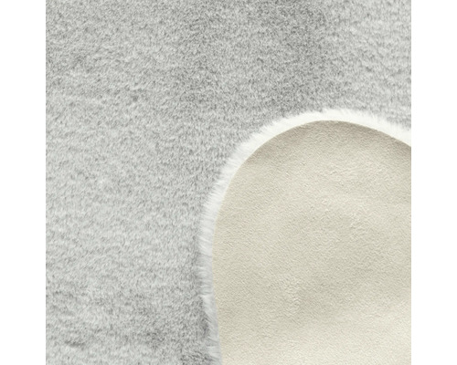 Covor cu fibre și suprafață inferioară