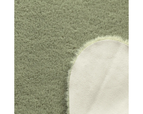 Detaliu al unui covor rotund cu fibre