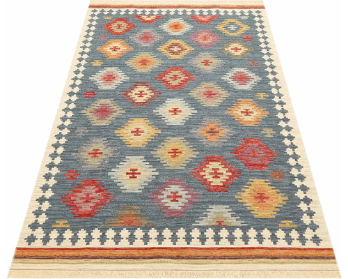 Covor cu model geometric