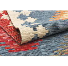 Detaliu al unui covor țesut cu model