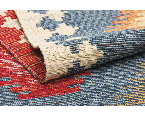 Detaliu al unui covor țesut cu model