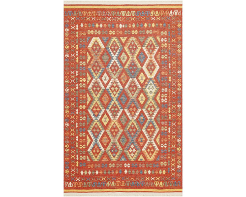 Covor roșu cu model geometric de romburi