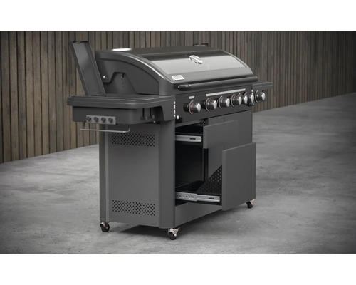 Grătar pe gaz cu butoane de control și spațiu de depozitare