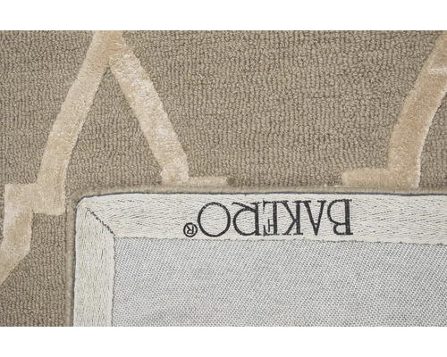 Covor cu model geometric și logo BAKERIO