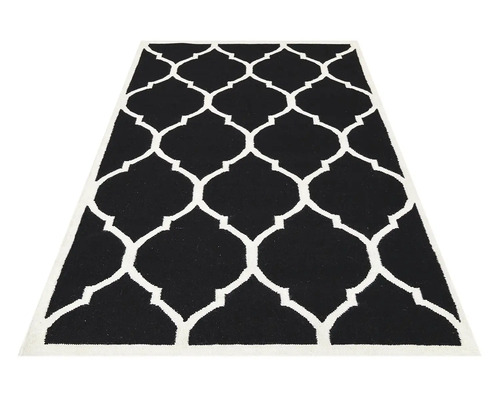 Covor negru cu model marocan alb