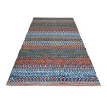 Covor lung cu motive geometrice
