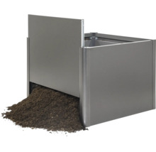 Grop de compost din metal cu pământ