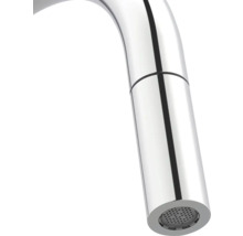 Prim-plan cu un robinet metalic