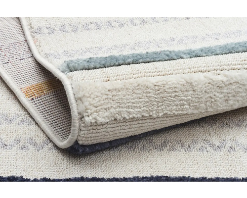 Covor cu model în dungi, detaliu al texturii