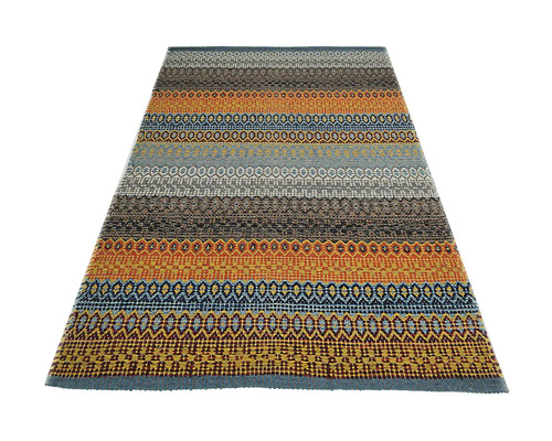 Covor cu modele geometrice