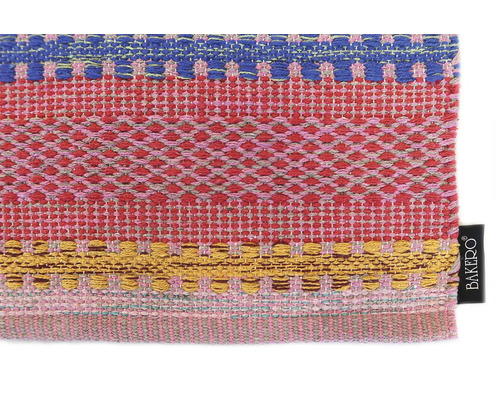 Detaliu textil cu model și logo Bakerlo