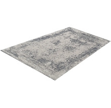 Covor cu model abstract