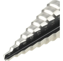 Burghiu treaptă din metal cu indicații de dimensiune