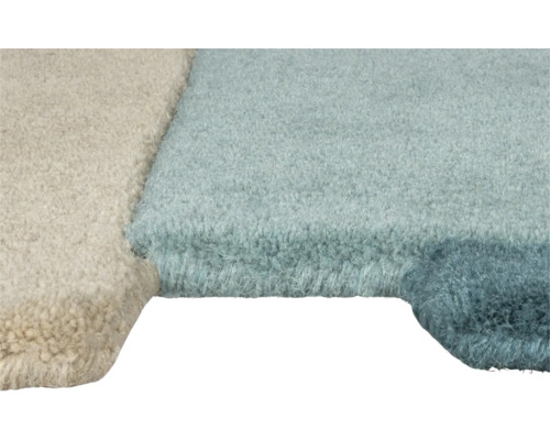 Vizualizare detaliată a unui covor cu fibre lungi