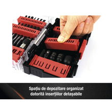 Cutie de scule deschisă cu set de biți și chei tubulare
