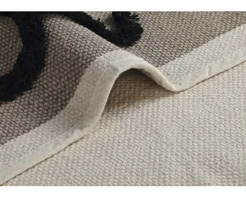 Covor cu bordură și model